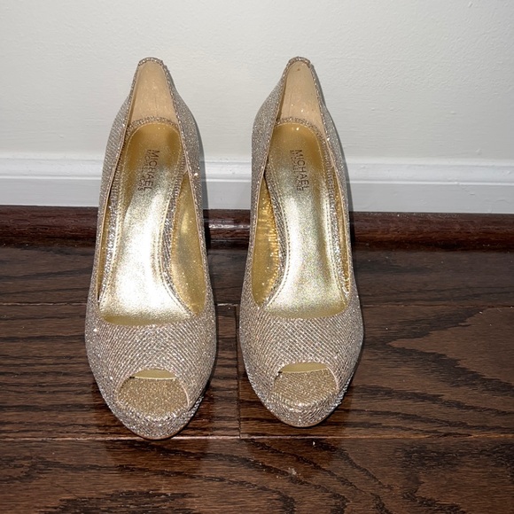 Micheal Kora Heels - Picture 3 of 7